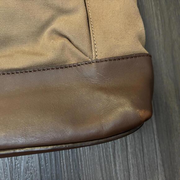 Coach F70820 Embossed Shoulder Bag Canvas Leather Men's COACH Crossbody - Picture 3 of 9